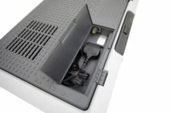 Vango E-Pinnacle 40L Coolbox -Outlet Camping Store van 2021 essentials e pinnacle 40l lo 14